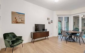 Easylife - Cozy & Comfy Apt In Design District